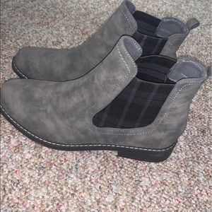 Women’s Booties